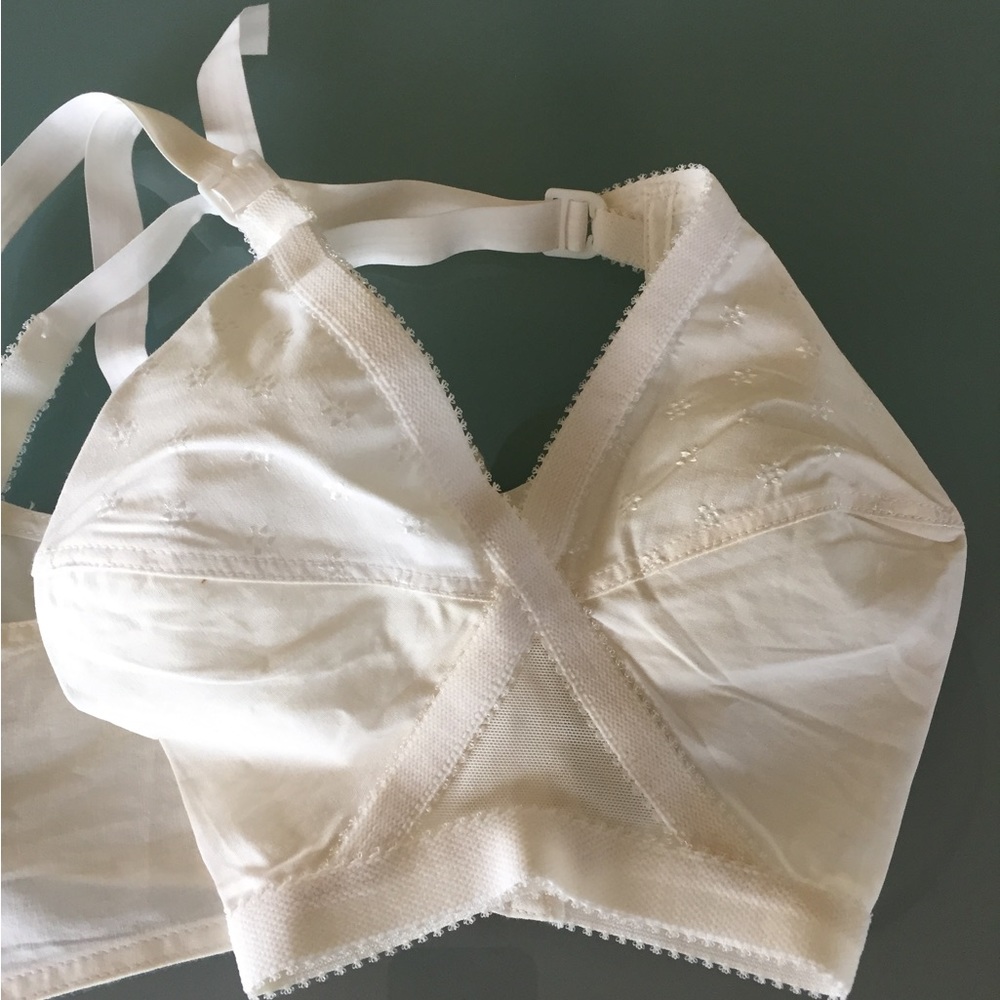 Vintage Playtex CROSS YOUR HEART WHITE COTTON SOFT lightly embroidered cups 36 B